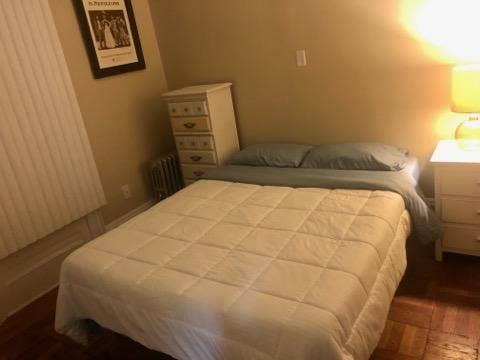 Room for Rent in Woodstock, Bronx