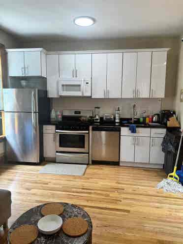 Room for Rent in Woodstock, Bronx