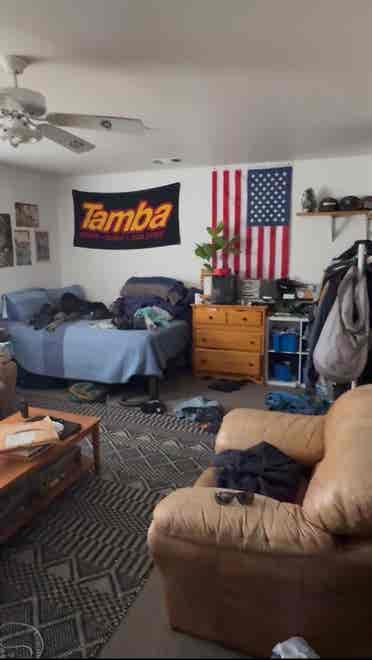 Looking to sublease!
