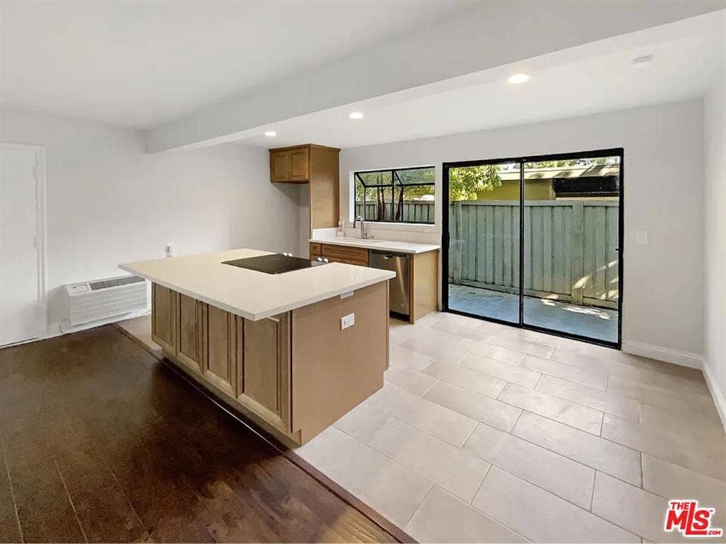 A LOVELY BUILT SPACIOUS HOUSE