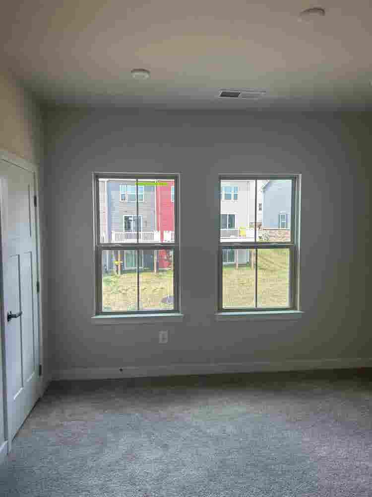Large Bed Room Private Bath