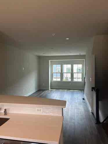 Large Bed Room Private Bath