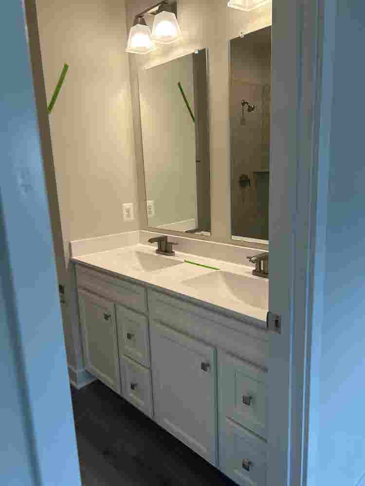 Large Bed Room Private Bath