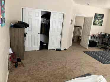 Huge room for rent