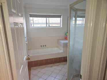 Peaceful, warm room for rent