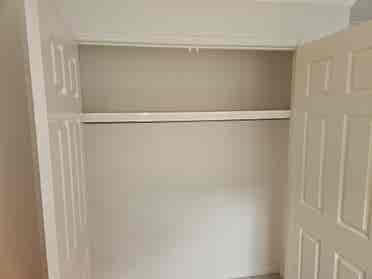 Peaceful, warm room for rent