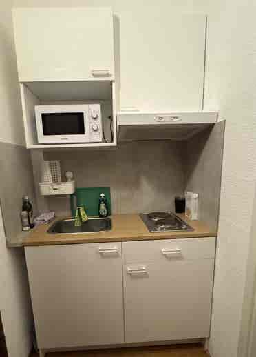 Room Share  -Female Non-Smoker