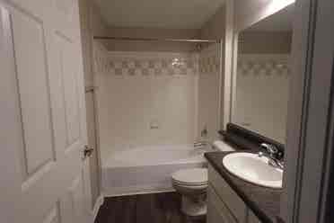 Luxury Apartment With Onsite Trails