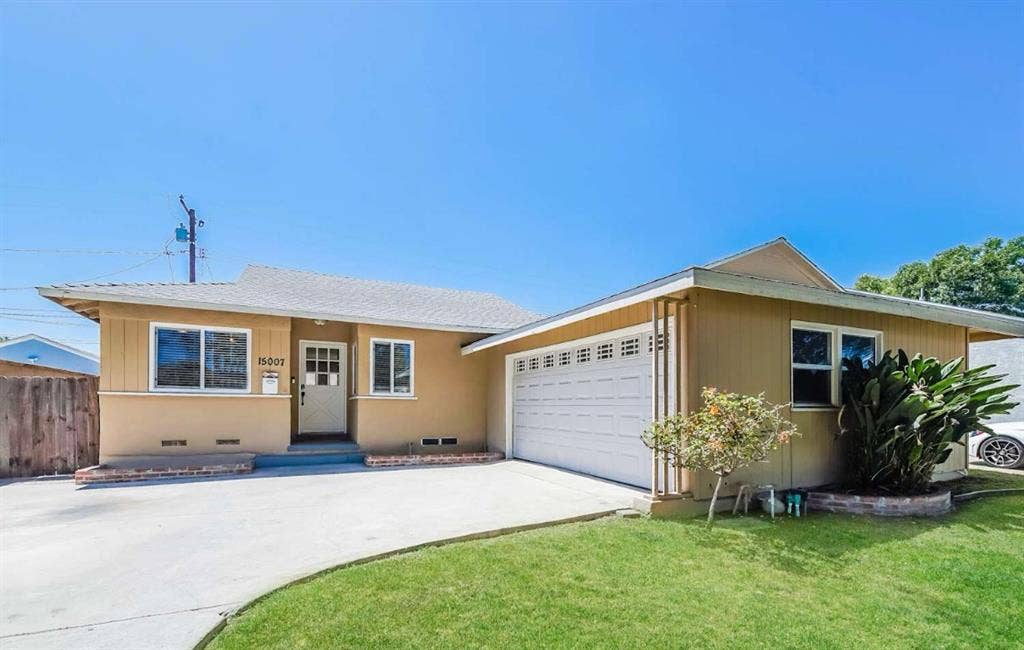 3 BEDROOM HOUSE FOR RENT