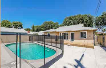 3 BEDROOM HOUSE FOR RENT