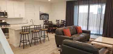 Looking for Roomies in East Mesa!