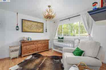 Looking for third roommate