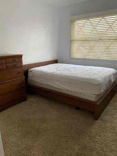 FURNISHED ROOM FOR RENT