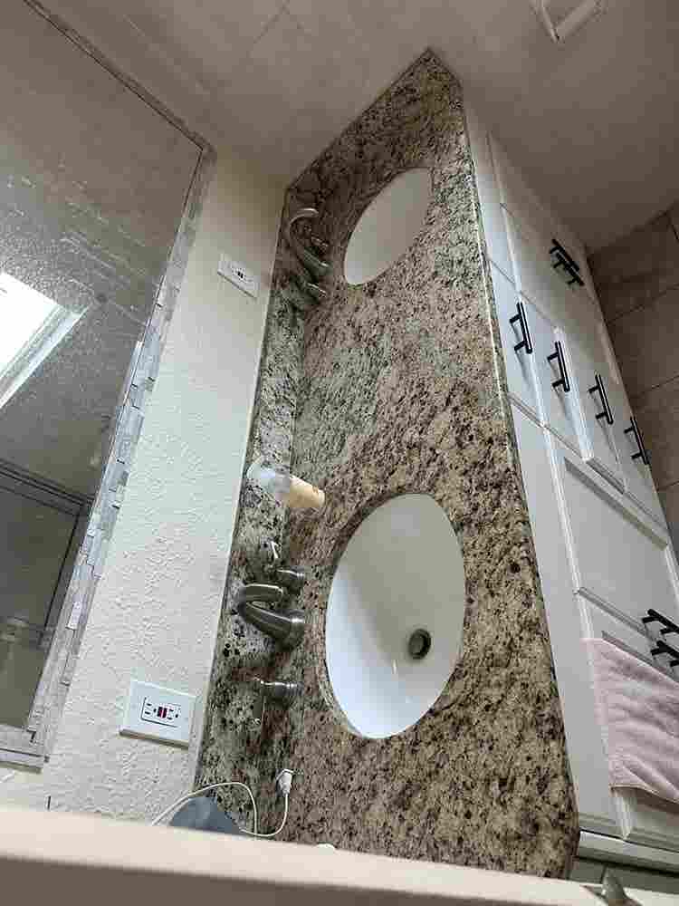 Roommates Wanted!