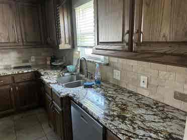 Roommates Wanted!