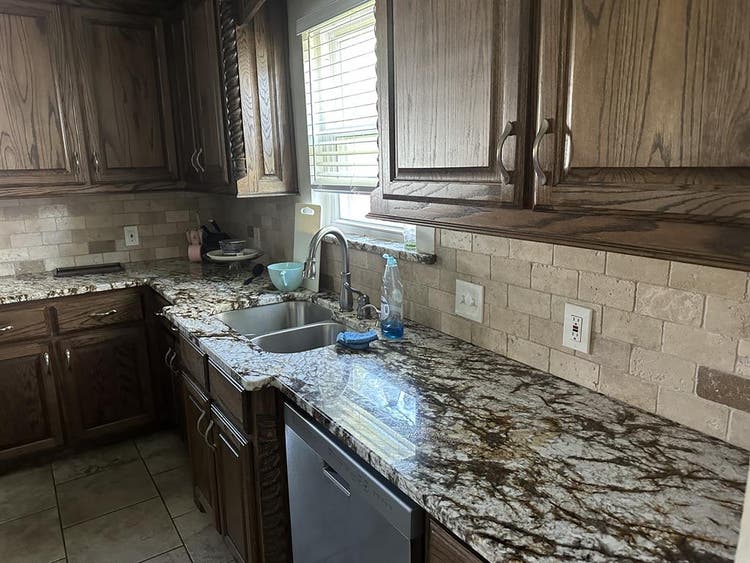 Roommates Wanted!