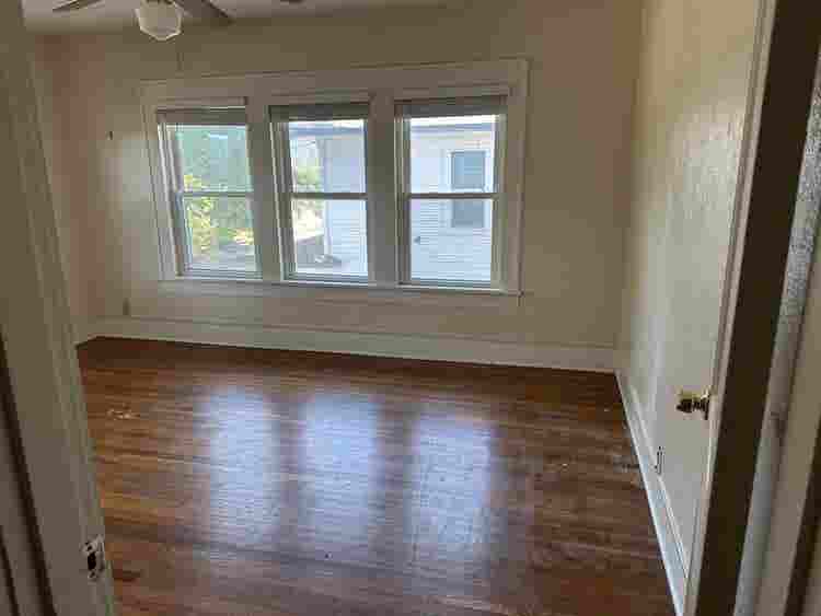 Roommates Wanted!