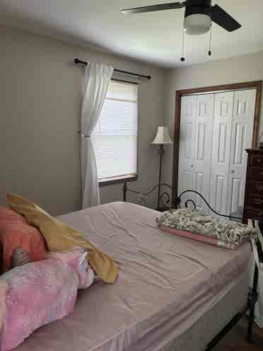 1 Room for Rent in Forestbrook