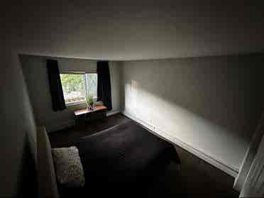 Room Furnished + Billings included