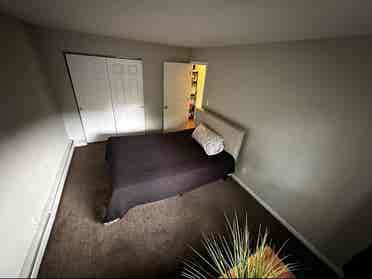 Room Furnished + Billings included