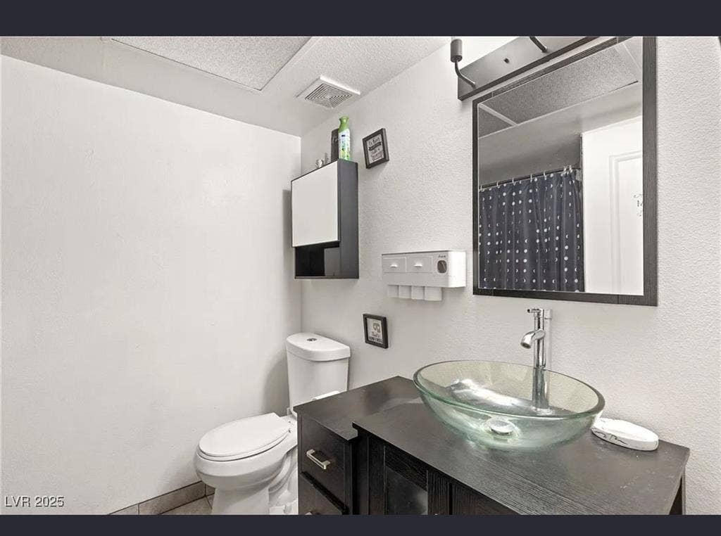 Need Roomate asap