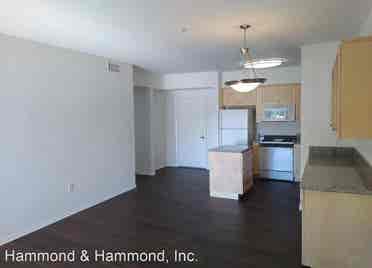 $883 / 1br - 1 roomate wanted
