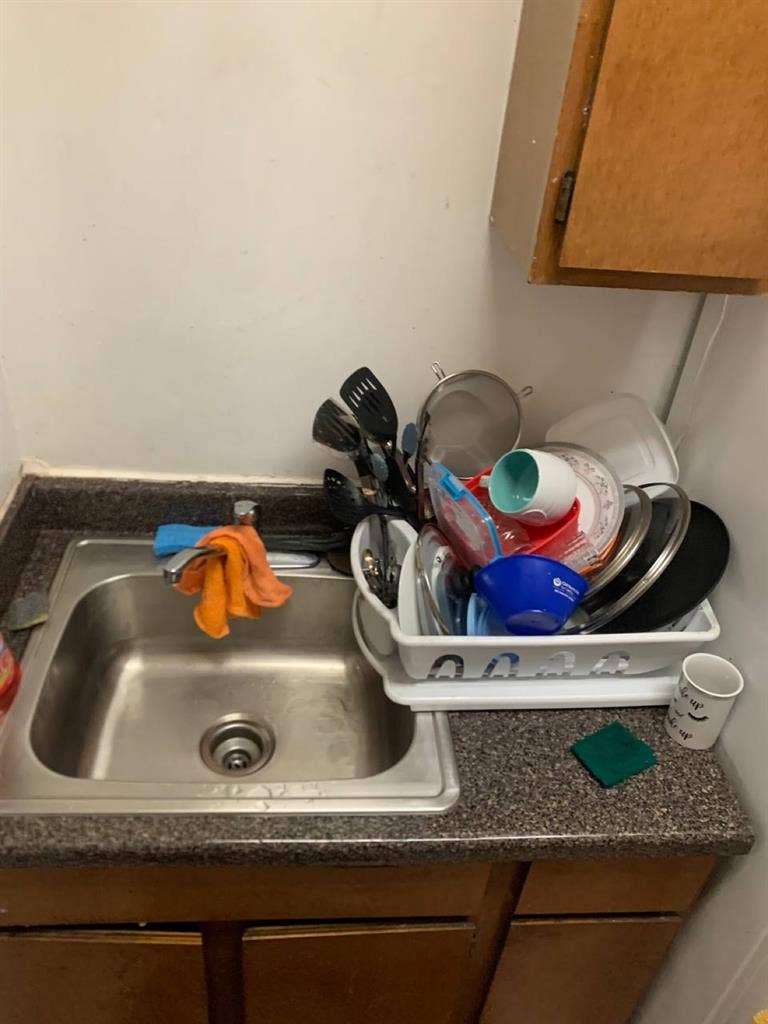 Room manhattan available $