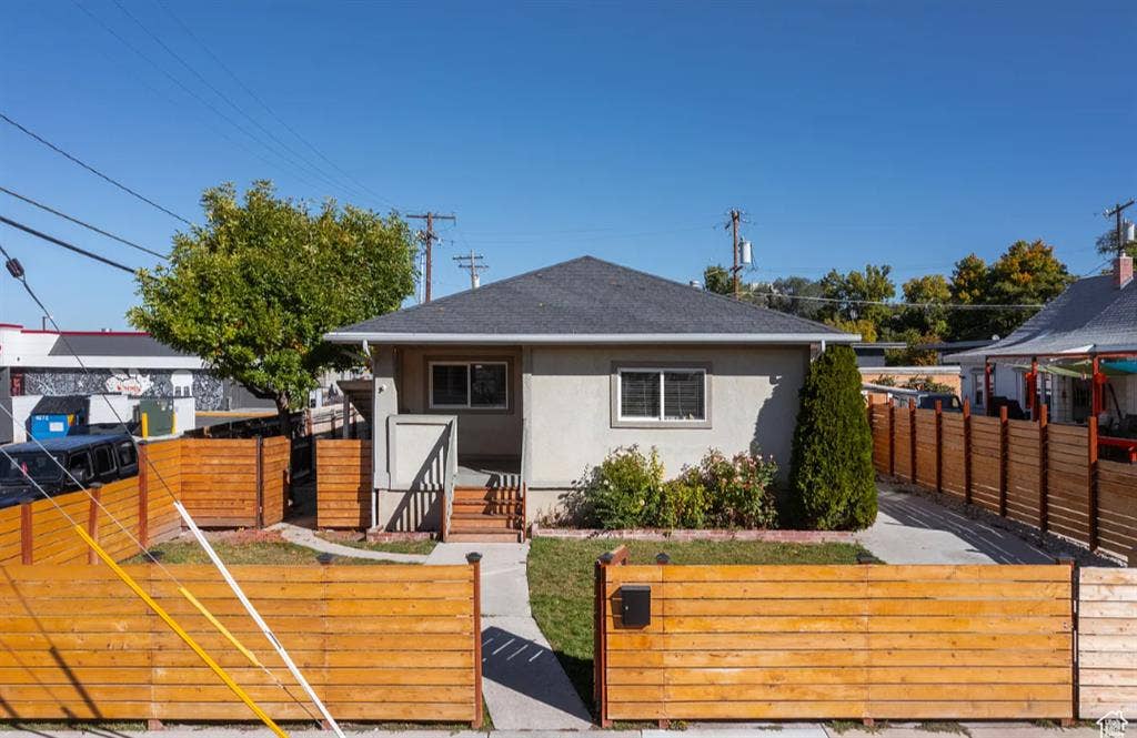 Basement Apartment in SLC