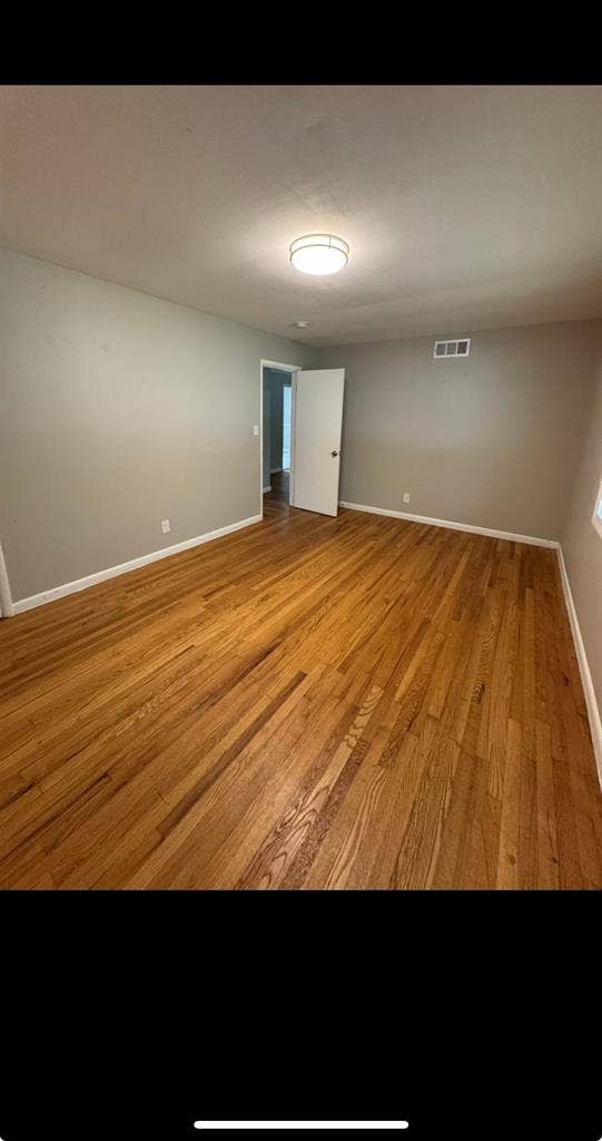 Nice room for rent own bathroom