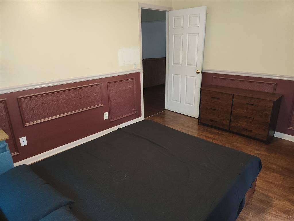 Furnished room in Richmond Hill