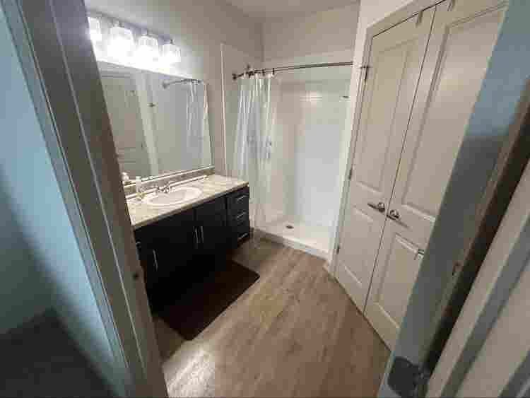 Private room for rent