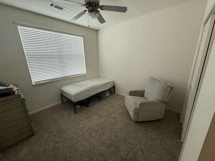 Looking for room mate