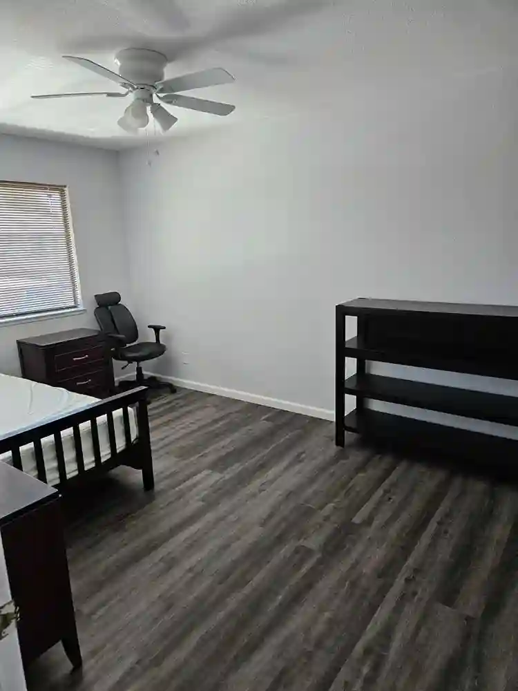 Super clean place to move in!