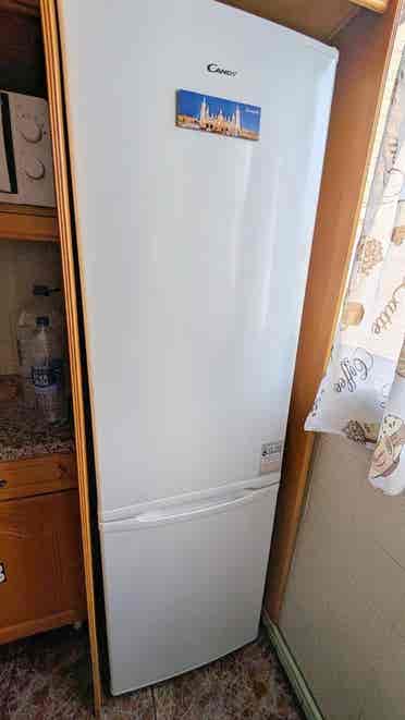 Habitación amplia y luminosa cerca