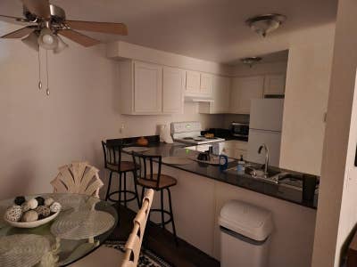 Room Available on Wallace Rd