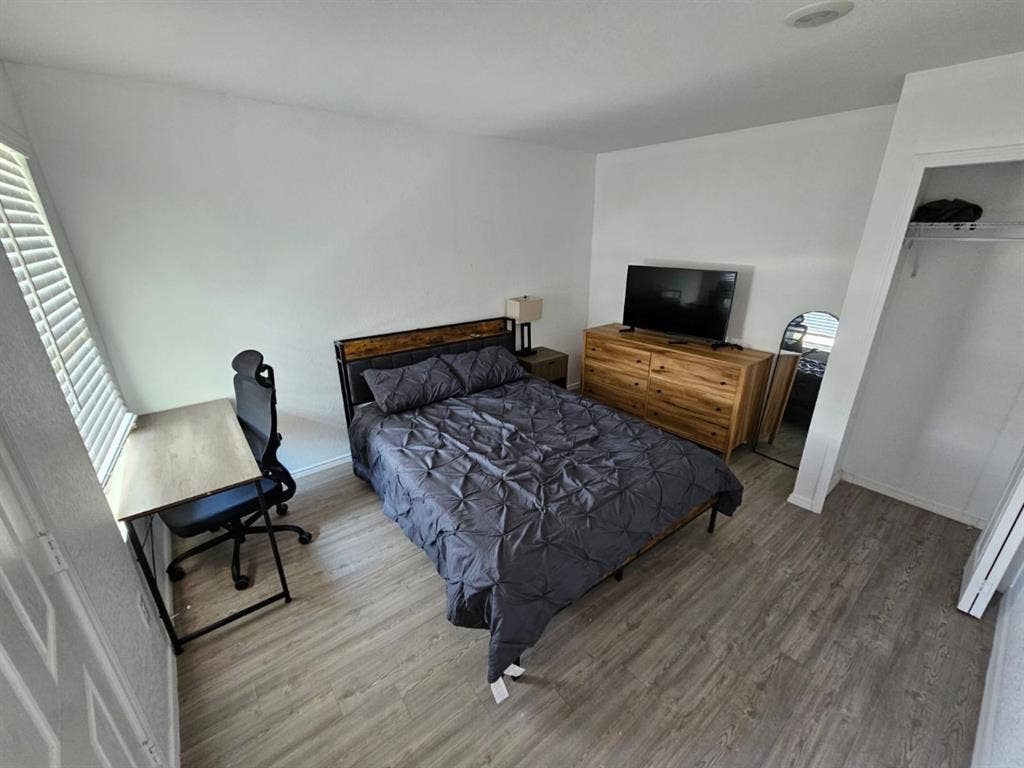 Clean and Stylish Rooms for Rent