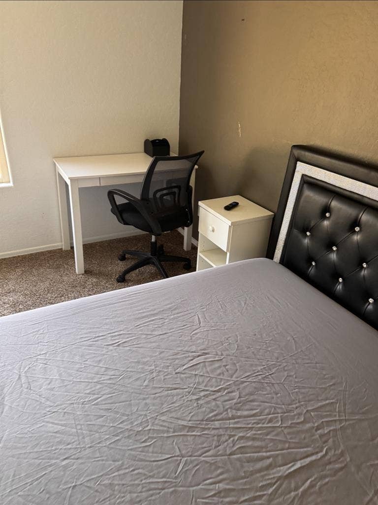 Clean furnished good size room