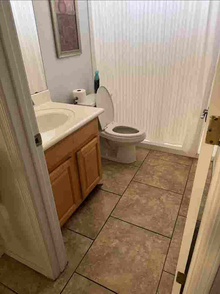 Clean furnished good size room