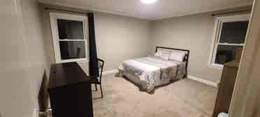 Furnished room in Detroit House
