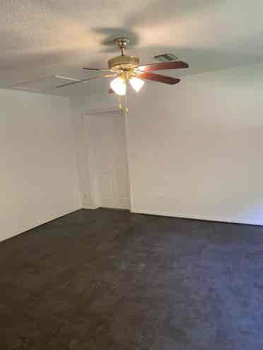 Single Family Home / Split Plan