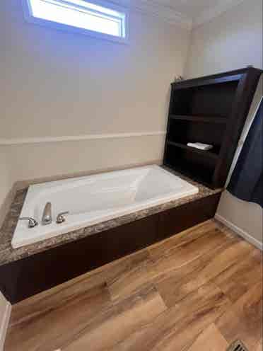 ROOMMATE wanted