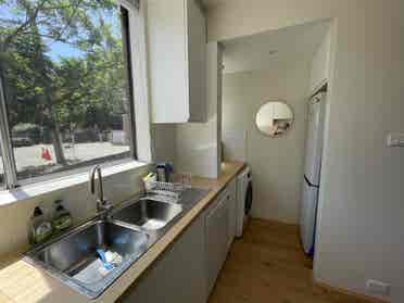 Room in fresh apartment, beachclose