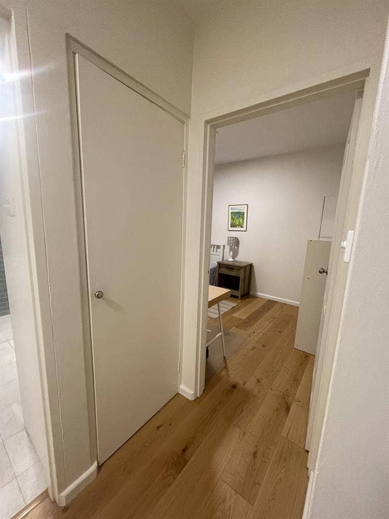 Nice private room in tidy space