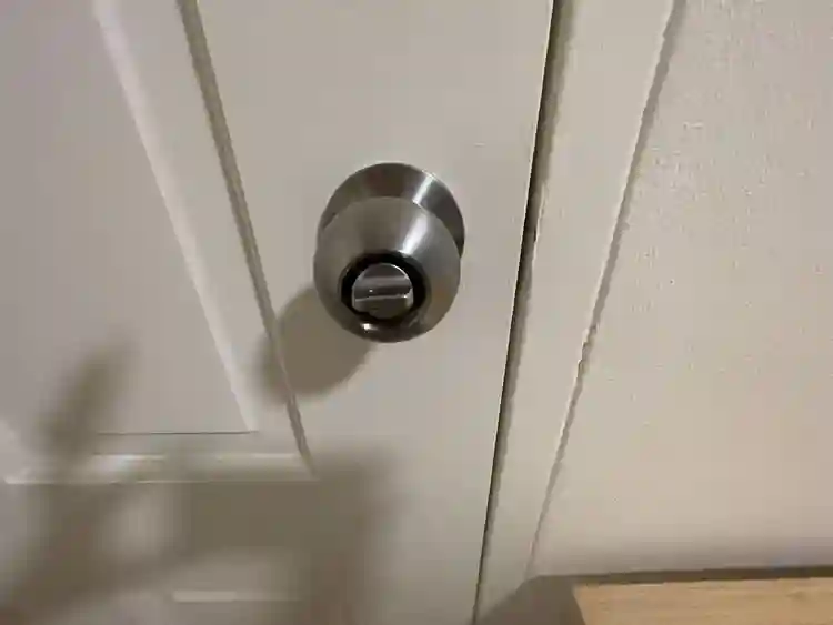 Nice private room in tidy space