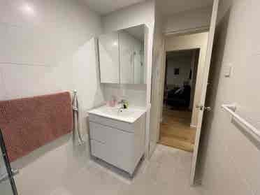 Room in fresh apartment, beachclose
