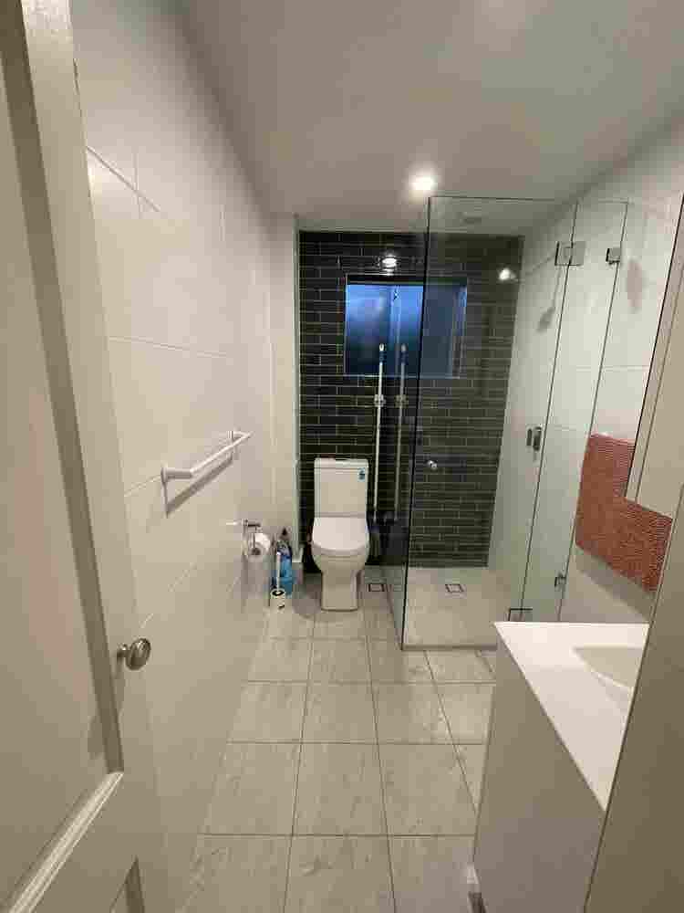 Nice private room in tidy space