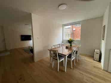 Room in fresh apartment, beachclose