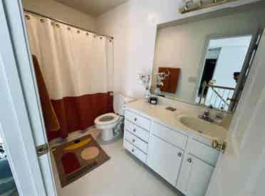 Charming room in Bo-ho style home
