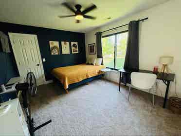Charming room in Bo-ho style home