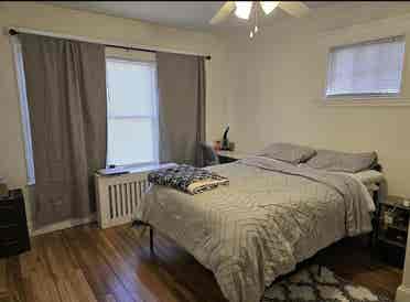 SUMMER SUBLET